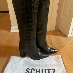 Brand New Schutz MARYANA Block Boot NWT
Black 5.5